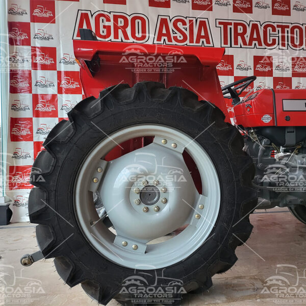 MF 240 (2WD, 50HP) - Image 3
